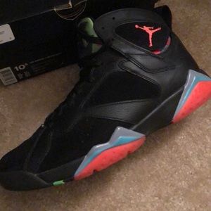 Retro 7 Barcelona Nights